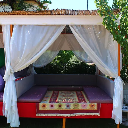 Our Place Hotel 3*