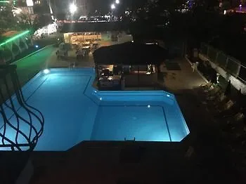 Our Place Hotel 3*